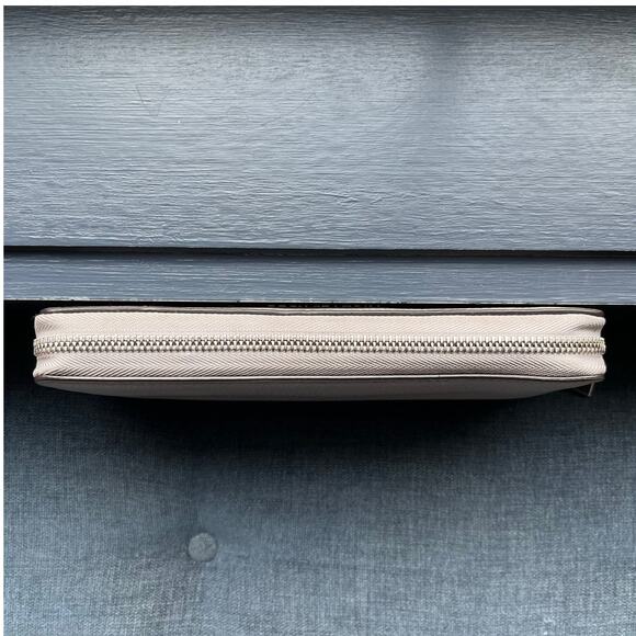 Michael Kors Large Pebbled Leather Continental Wallet - Light Gray - Picture 7 of 11